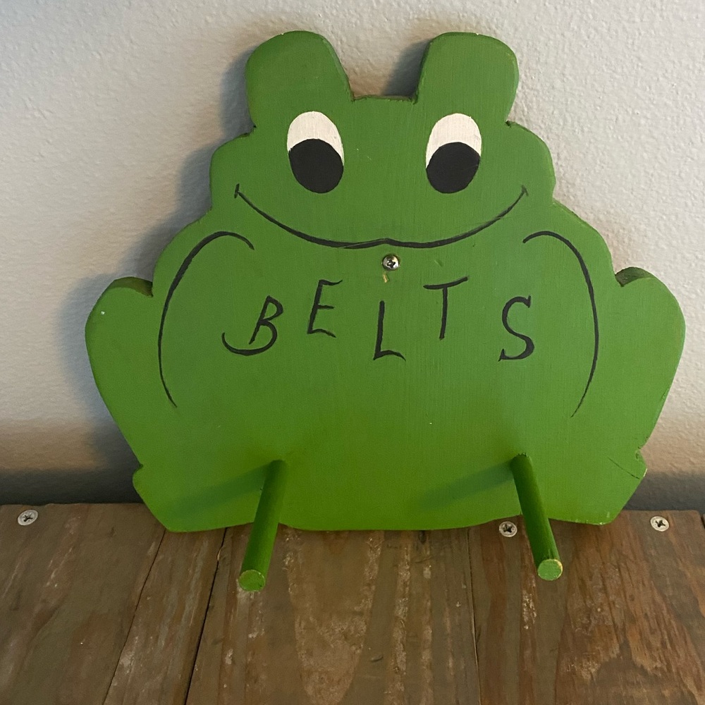 Vintage wooden frog belt holder